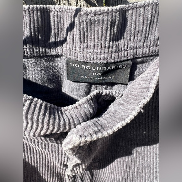 No Boundaries Men’s Corduroy Cargo Pants In Grey Color. - Picture 5 of 5